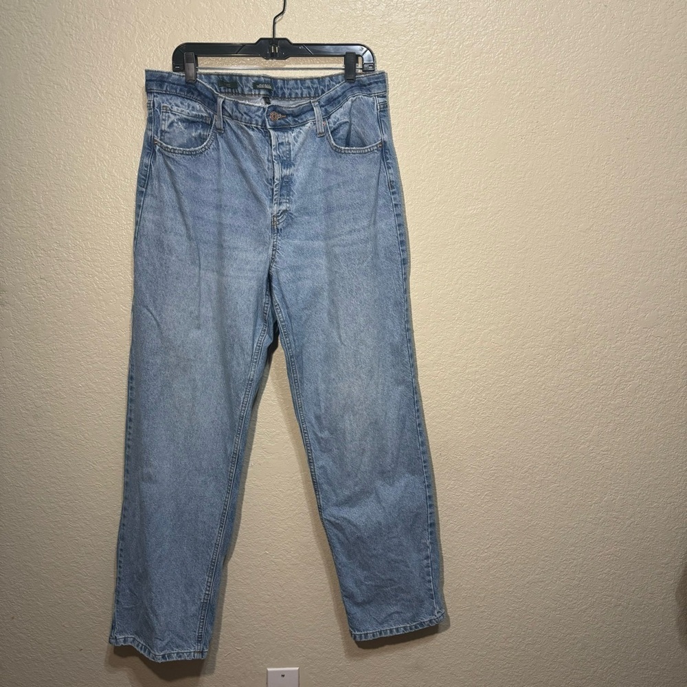 Wild Fable Women’s High Rise Straight Leg Jeans Size 16 Light Wash Denim